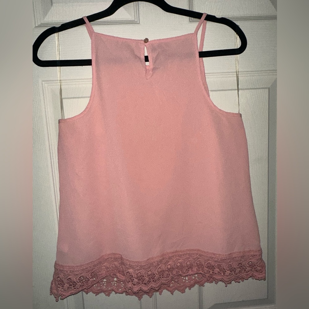 Pink tank - Picture 2 of 3